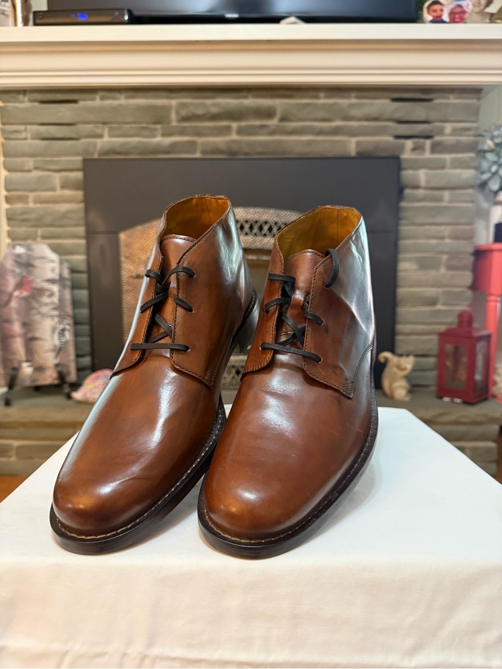 Classic Men's Cole Haan Leather Chukka Boots in Brown